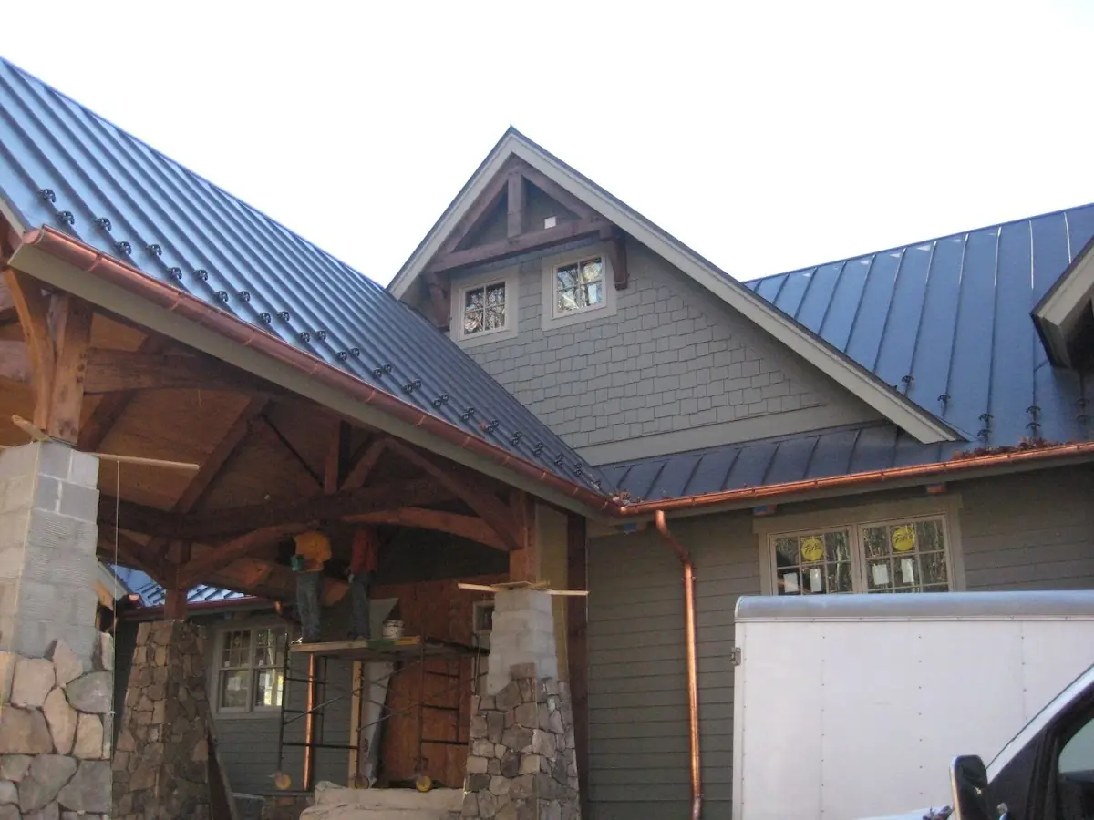 Craftsman Roofing team delivering quality roofing work in Red Oak